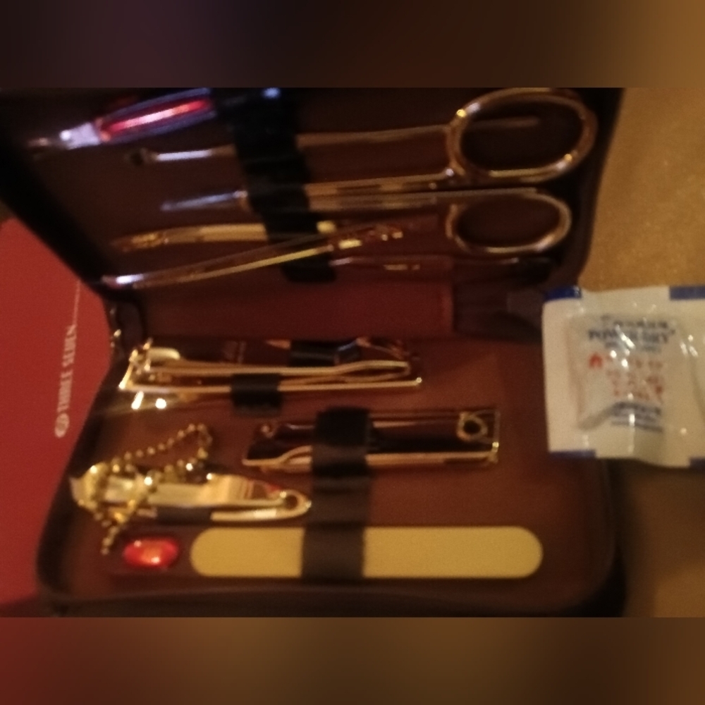 Three Seven Gold Manicure Set with Case